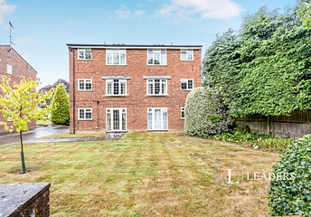 1 bedroom apartment to rent - Ravenscroft Court, North Parade, Horsham, RH12 - Property View 1