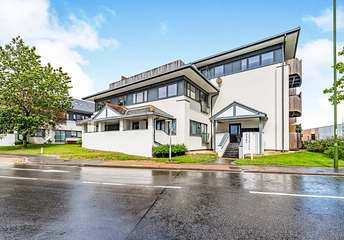 2 bedroom apartment to rent - Horsham Gates Two, North Street, Horsham, RH13 - Property View 1