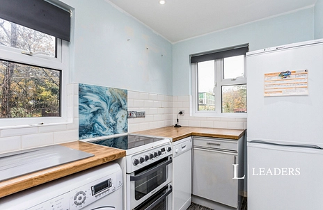 2 bedroom house to rent - Kingslea, Horsham, West Sussex, RH13 - Property View 3