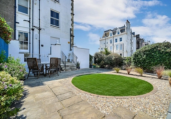 2 bedroom apartment to rent - Kingsway, Hove, East Sussex, BN3 - Property View 1