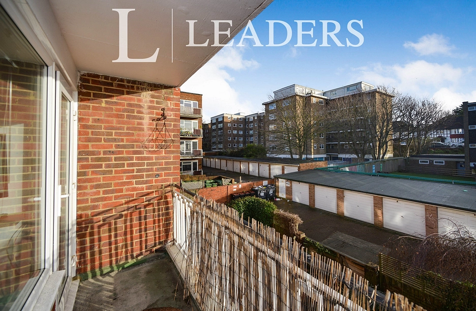 2 bedroom apartment to rent - Glynde House, Palmeira Avenue, Hove, BN3 - Property View 1