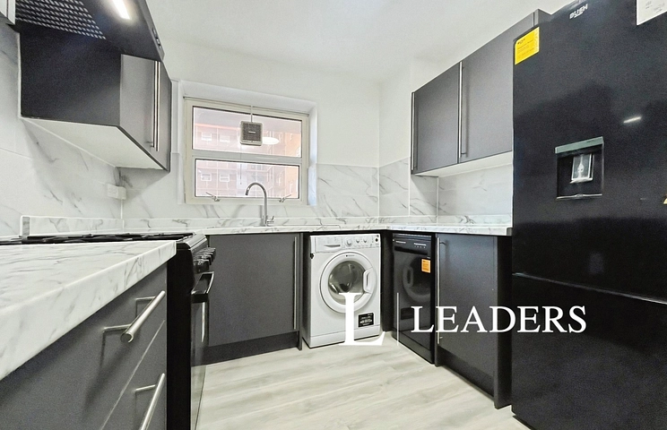 2 bedroom apartment to rent - Kingsway, Hove, East Sussex, BN3