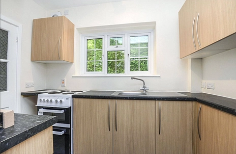 2 bedroom apartment for sale - Drummond Gardens, Christ Church Mount, Epsom, Surrey, KT19 - Property View 2