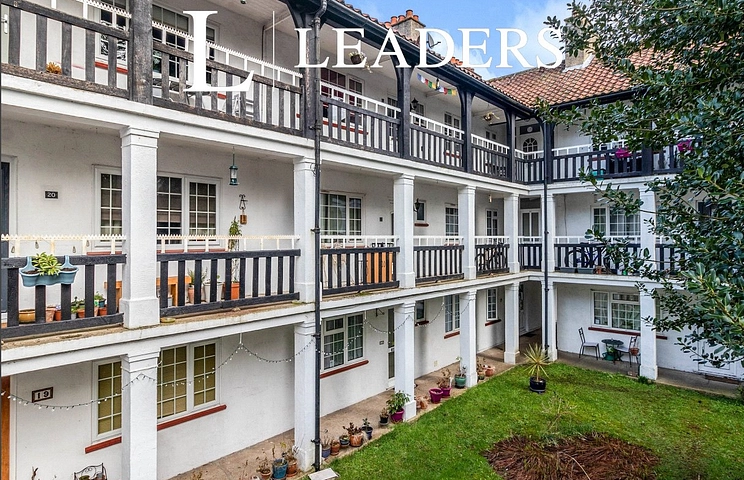 2 bedroom apartment for sale - Drummond Gardens, Christ Church Mount, Epsom, Surrey, KT19