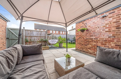 2 bedroom bungalow for sale - Three Cocks Lane, Offenham, Evesham, Worcestershire, WR11 - Property View 2