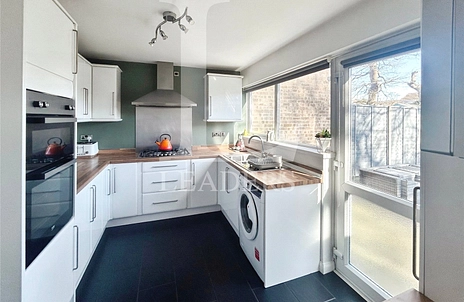 3 bedroom house for sale - Woolmer Street, Emsworth, Hampshire, PO10 - Property View 3