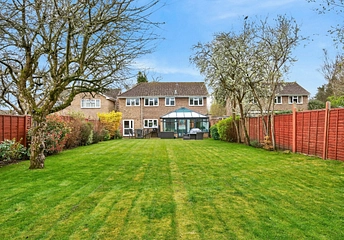 4 bedroom house for sale - Brentmoor Road, West End, Woking, Surrey, GU24 - Property View 1