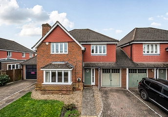 4 bedroom house for sale - Church Road, Byfleet, Surrey, KT14 - Property View 1