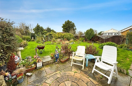 4 bedroom bungalow for sale - Gorse Lane, Clacton-on-Sea, Essex, CO15 - Property View 2