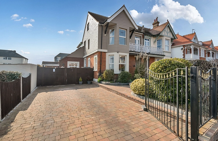 5 bedroom house for sale - St. Vincent Road, Clacton-on-Sea, Essex, CO15