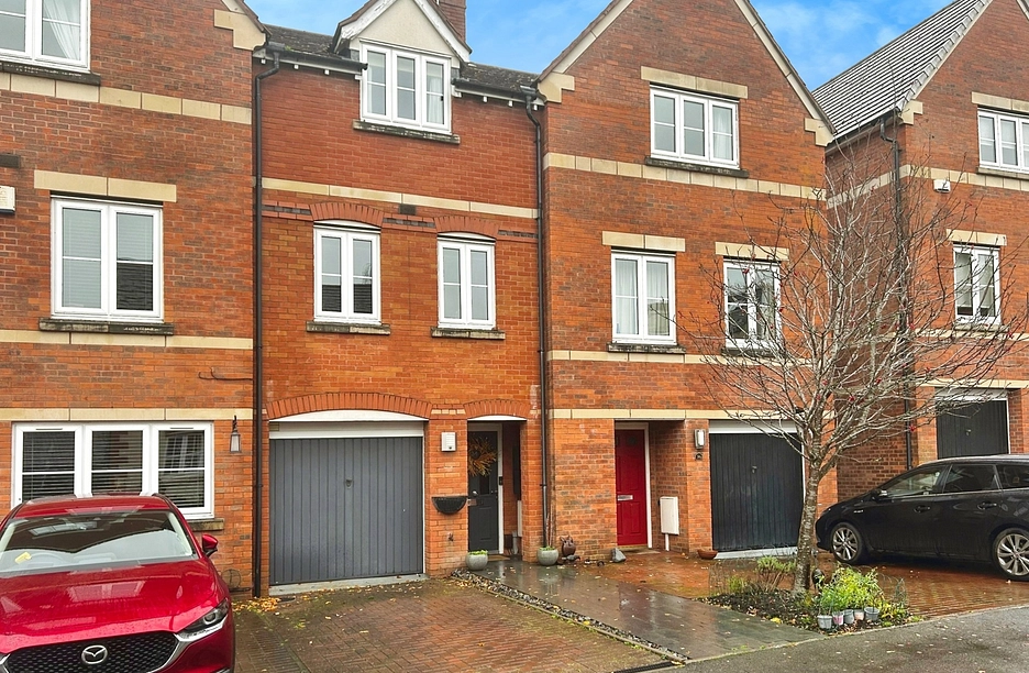 3 bedroom house for sale - Fennyland Lane, Kenilworth, Warwickshire, CV8 - Property View 1