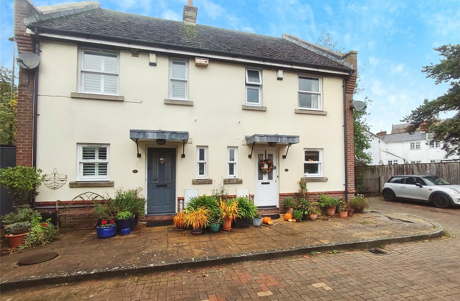 3 bedroom house for sale - Wheelwrights Close, Arundel, West Sussex, BN18 - Property View 1