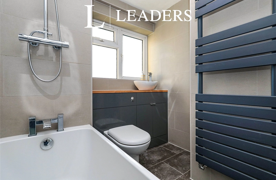 2 bedroom maisonette for sale - Nelson House, South Street, Gosport, PO12 - Property View 1