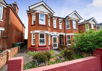 3 bedroom house for sale - Rampart Road, Southampton, Hampshire, SO18 - Property View 1