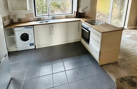 3 bedroom house for sale - Ashenground Road, Haywards Heath, West Sussex, RH16 - Property View 2