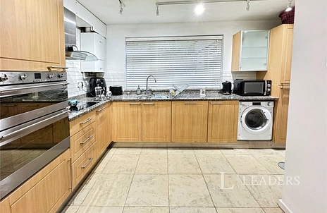 2 bedroom apartment to rent - Dingle Lane, Solihull, West Midlands, B91 - Property View 3