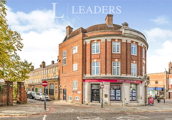 3 bed flat/apartment for rent in Colston Road, London, SW14