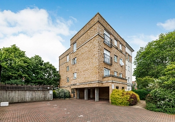 2 bedroom apartment to rent - Hawks Road, Kingston upon Thames, KT1 - Property View 1