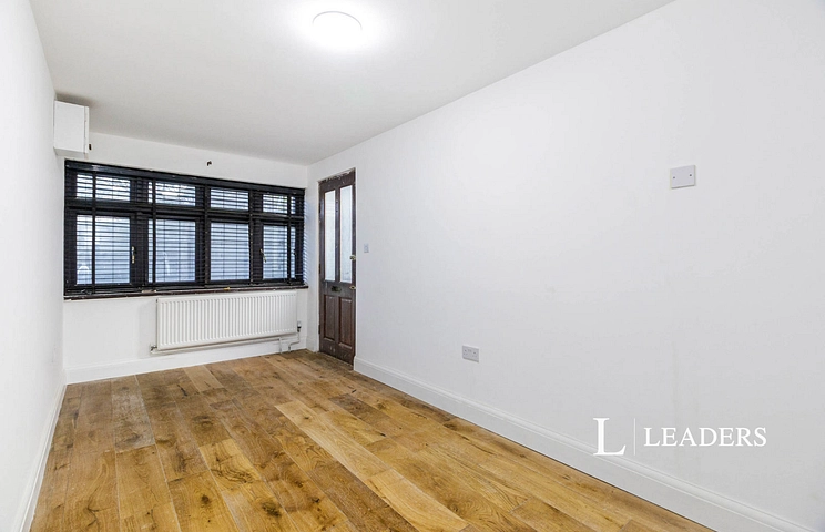 studio to rent - Reynolds Road, New Malden, KT3