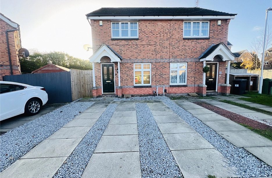 2 bedroom property to rent - The Gardens, Middleton, Leeds, LS10 - Property View 1