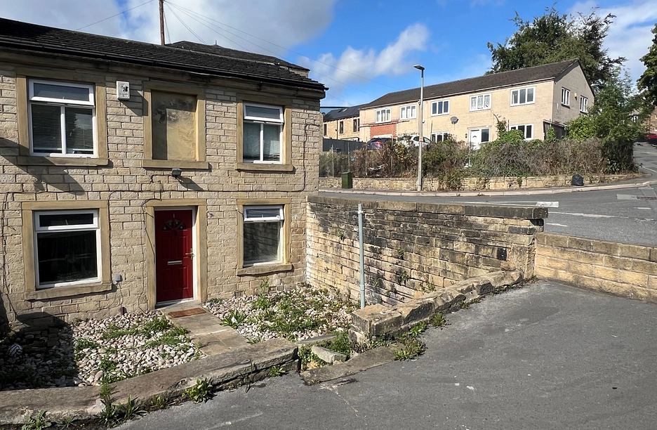 1 bedroom property to rent - Birkhouse Lane, Paddock, HD1 - Property View 1