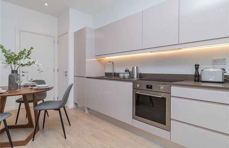 studio for sale - Albert Drive, Sheerwater, Woking, GU21