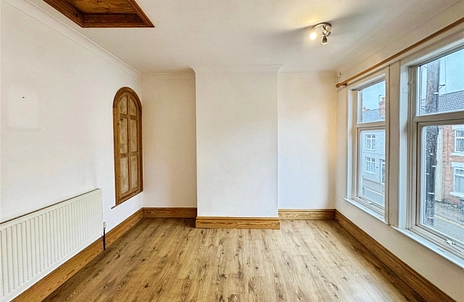 2 bedroom house for sale - King Street, Loughborough, Leicestershire, LE11 - Property View 2