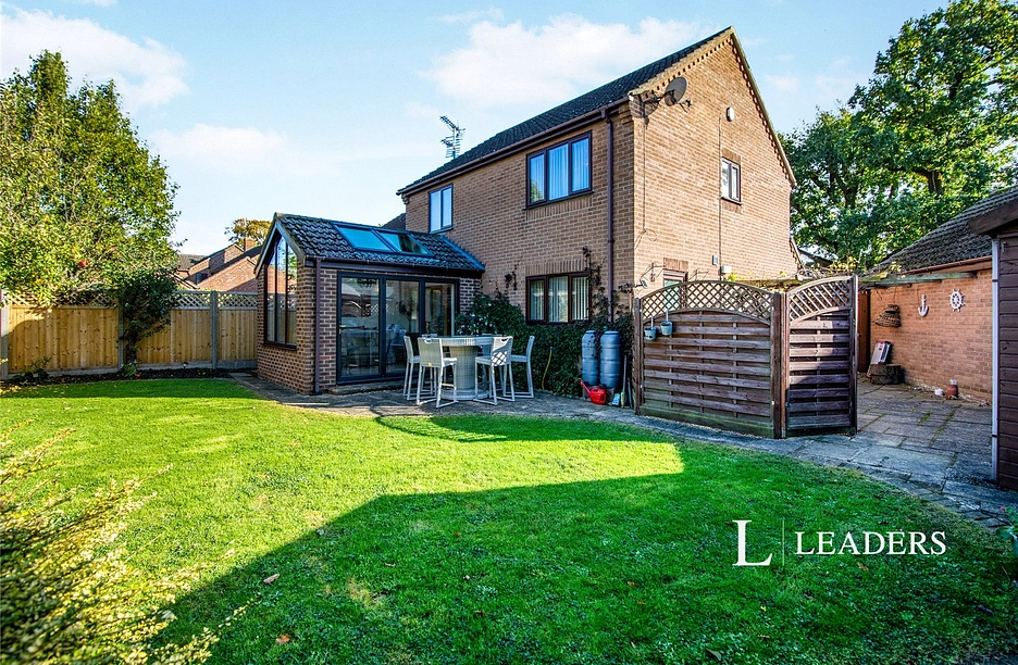 4 bedroom house to rent - Uplands Road North, Carlton Colville, NR33 - Property View 1