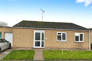 4 bedroom bungalow to rent - Randolph Close, CV31