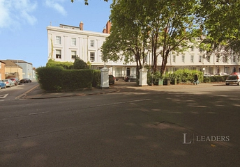 2 bed flat/apartment for rent in Lansdowne Crescent, Willes Road, Leamington Spa, CV32