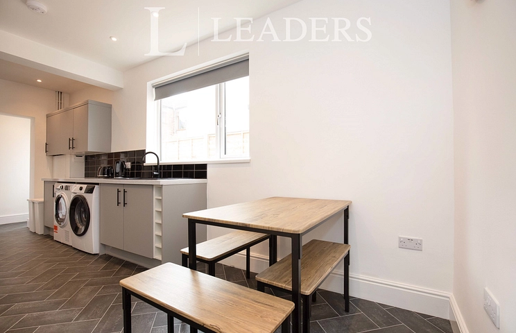 property to rent - Murray Road, Rugby, Warwickshire, CV21