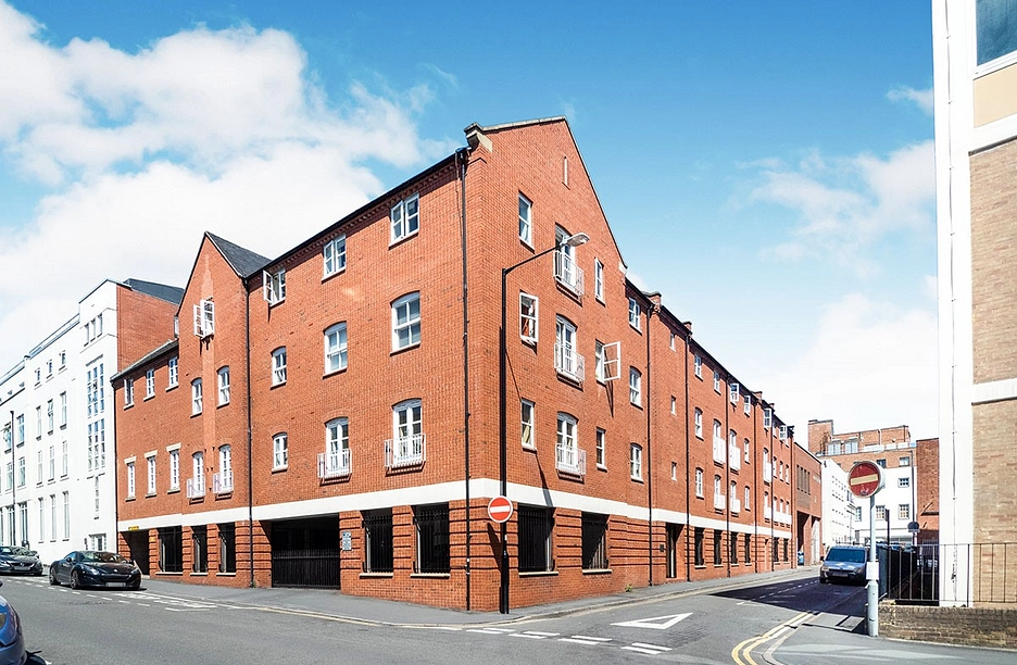 2 bedroom apartment to rent - Corner House, Windsor Place, Leamington Spa, CV32 - Property View 1