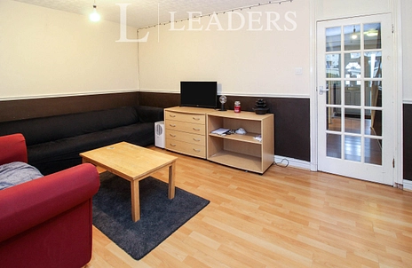 3 bedroom property to rent - Kennedy Square, Leamington Spa, CV32 - Property View 2