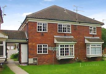 2 bed house for rent in Milverton Green, Luton, Bedfordshire, LU3
