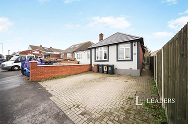 3 bedroom bungalow to rent - Roman Road, Luton, Bedfordshire, LU4