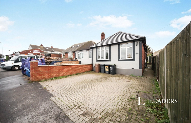 3 bedroom bungalow to rent - Roman Road, Luton, Bedfordshire, LU4