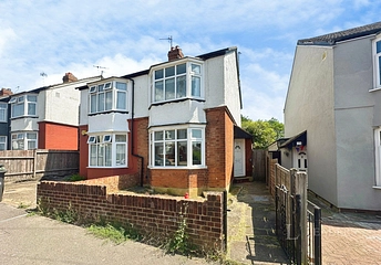 2 bed house for rent in Chandos Road, Luton, Bedfordshire, LU4