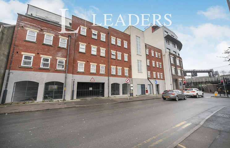 1 bedroom apartment to rent - Bedford Heights, 2 Old Bedford Road, Luton, LU2