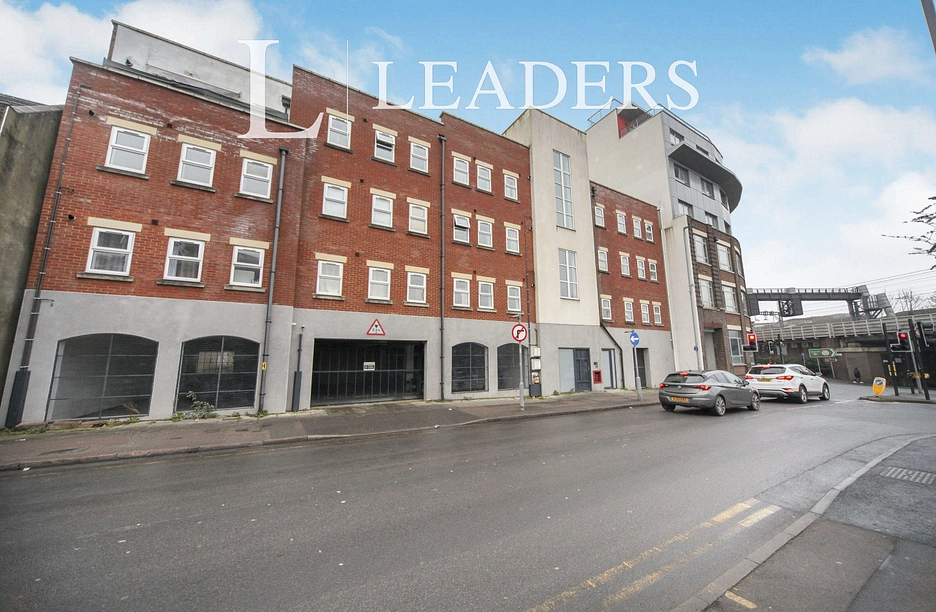 1 bedroom apartment to rent - Bedford Heights, 2 Old Bedford Road, Luton, LU2 - Property View 1