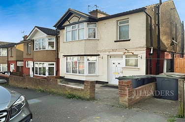 3 bedroom house to rent - Colin Road, Luton, Bedfordshire, LU2