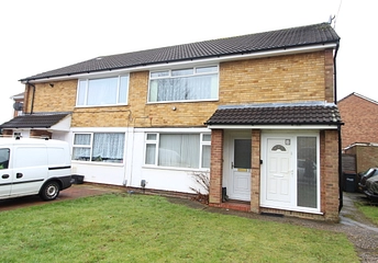 2 bedroom maisonette to rent - Chertsey Close, Luton, Bedfordshire, LU2 - Property View 1