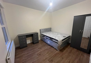 6 bedroom house to rent - Malvern Road, Luton, Bedfordshire, LU1 - Property View 1