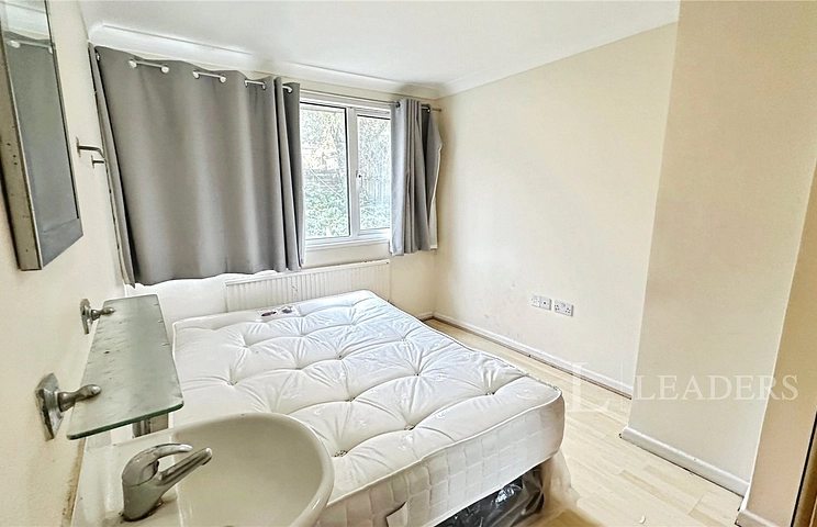 5 bedroom house to rent - Brendon Avenue, Luton, Bedfordshire, LU2