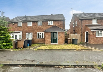 3 bedroom house to rent - Wodecroft Road, Luton, Bedfordshire, LU3 - Property View 1