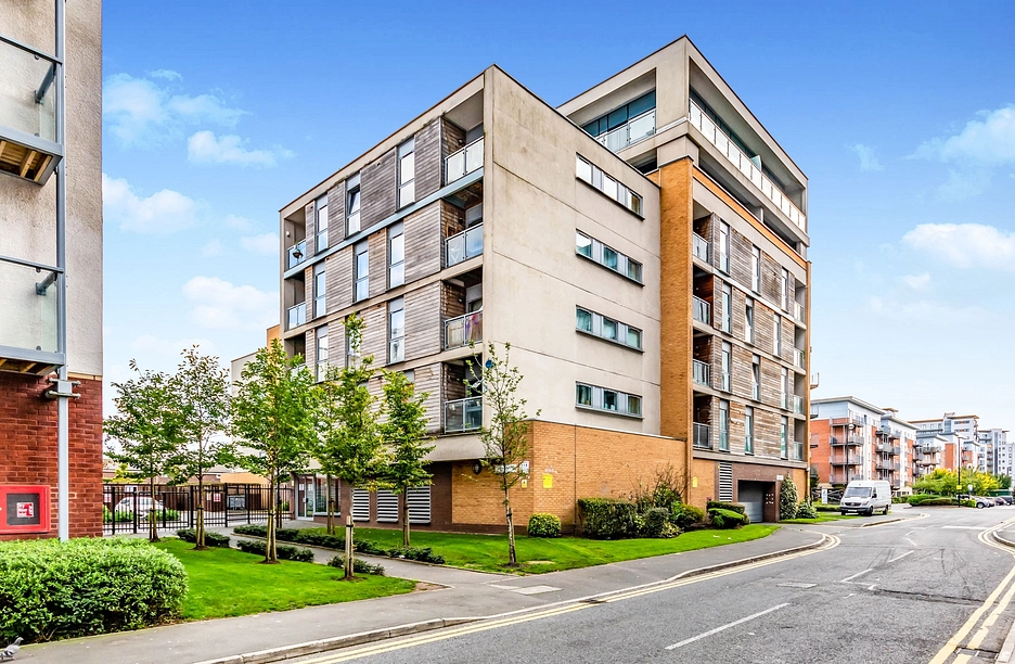 1 bedroom apartment to rent - Elmira Way, Salford, Greater Manchester, M5 - Property View 1
