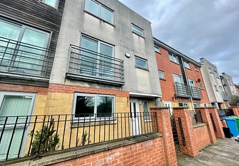 5 bedroom house to rent - Falconwood Way, Manchester, M11 - Property View 1
