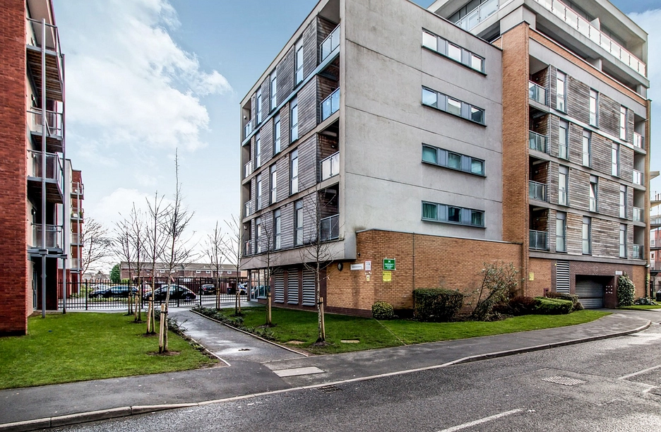 2 bedroom apartment to rent - Elmira Way, Salford, Greater Manchester, M5 - Property View 1