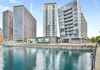 apartment to rent - Millennium Tower, 250 The Quays, Salford, M50 - Property View 1