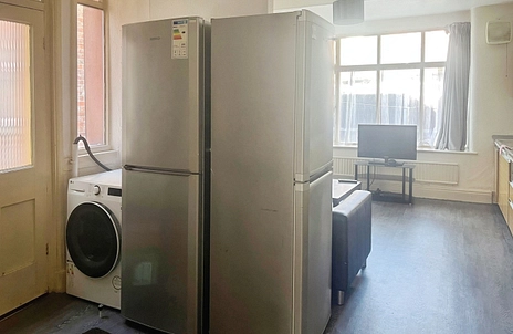 5 bedroom house to rent - Thurlby Street, M13 - Property View 3