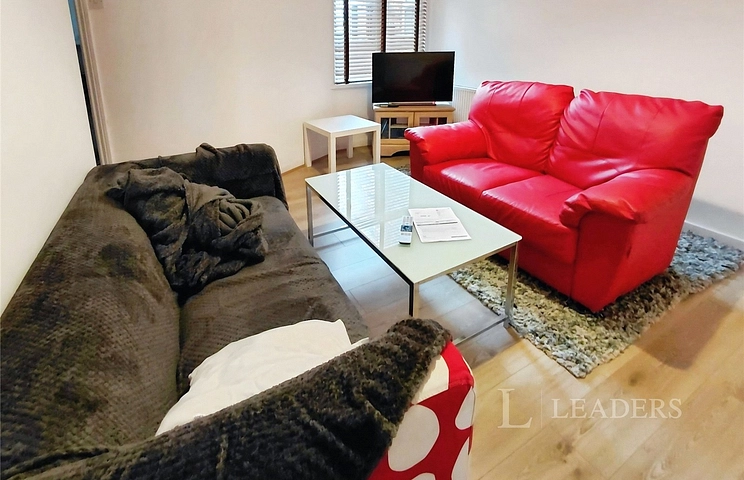 4 bedroom house to rent - Standish Road, Manchester, M14